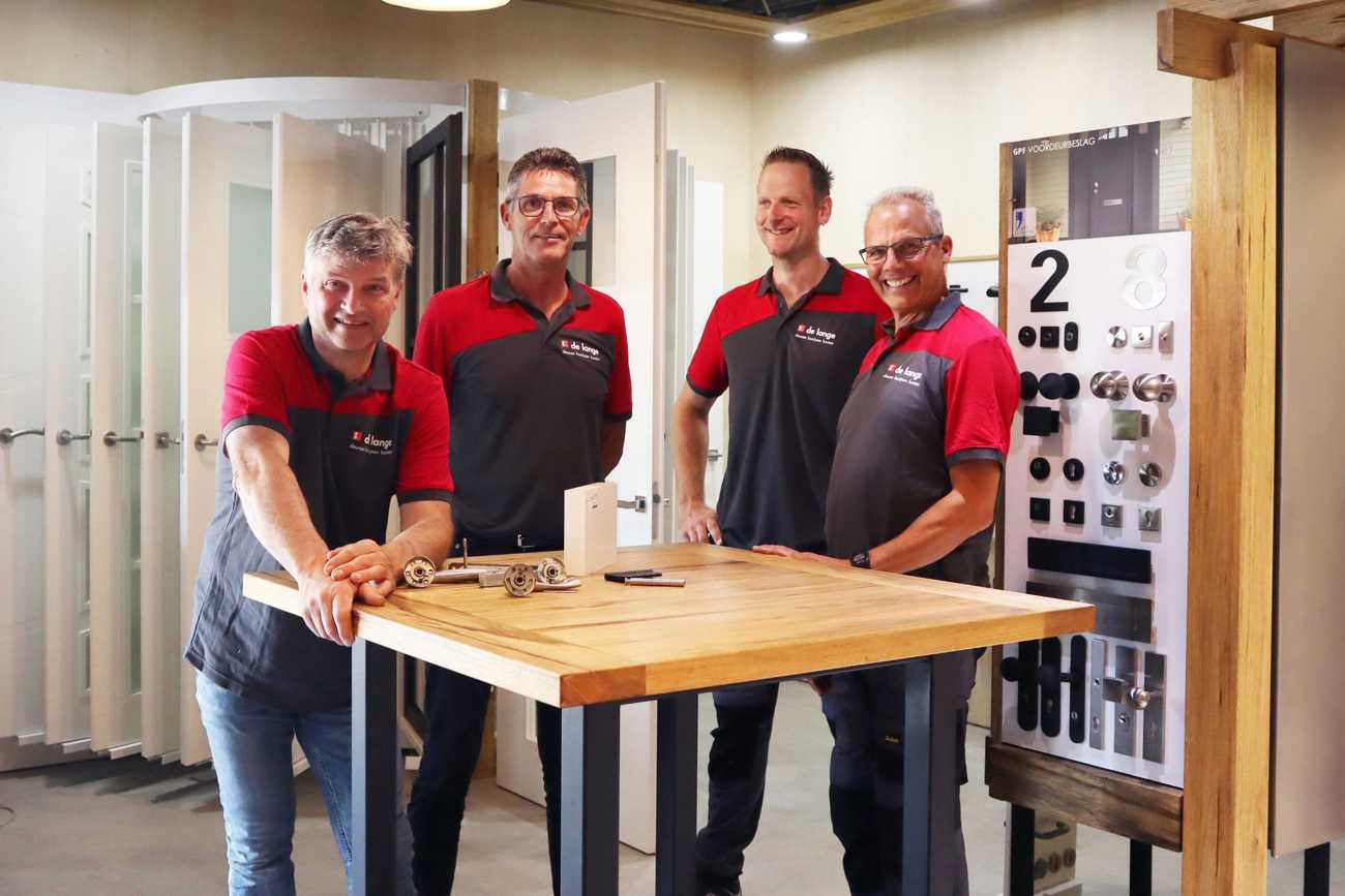 Maatwerkdeur nodig? Zo werkt het proces van ontwerp tot plaatsing!