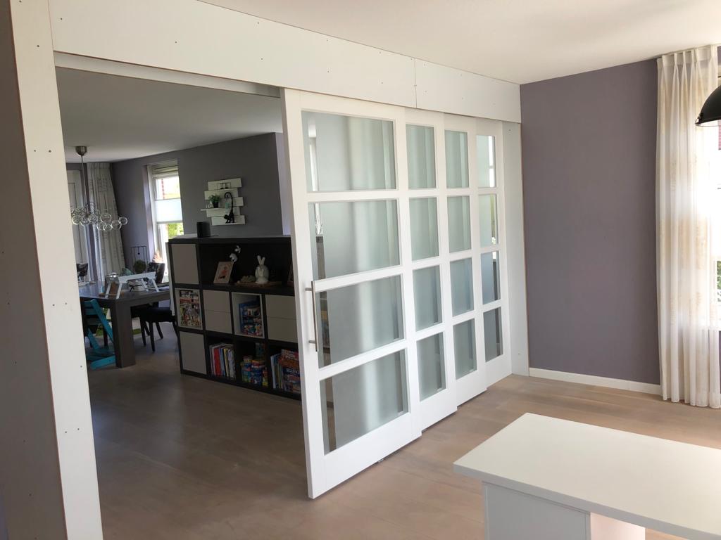 Scheidingswand met vier deuren