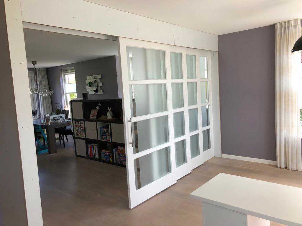 Scheidingswand met vier deuren