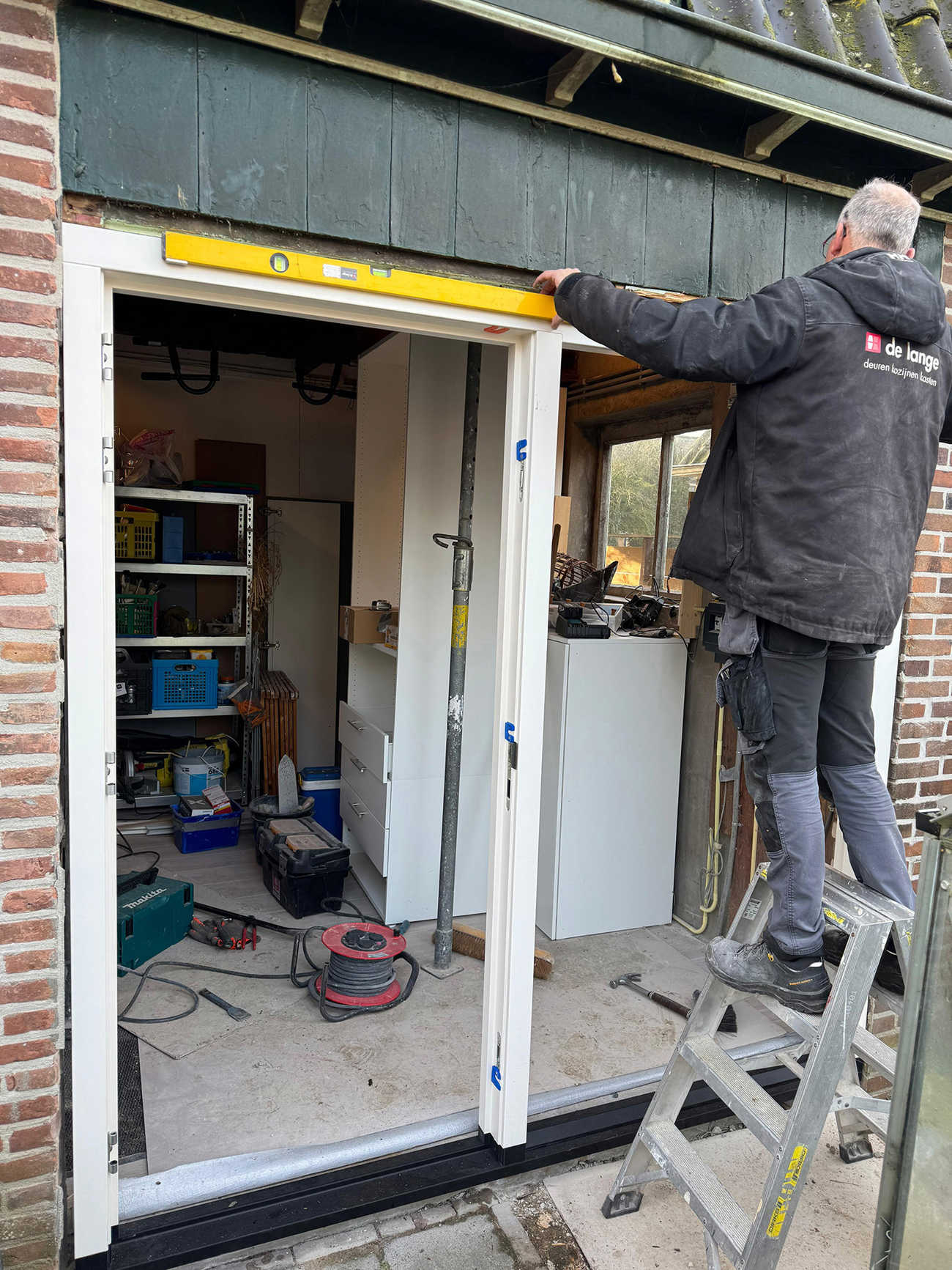 05 Tijdens