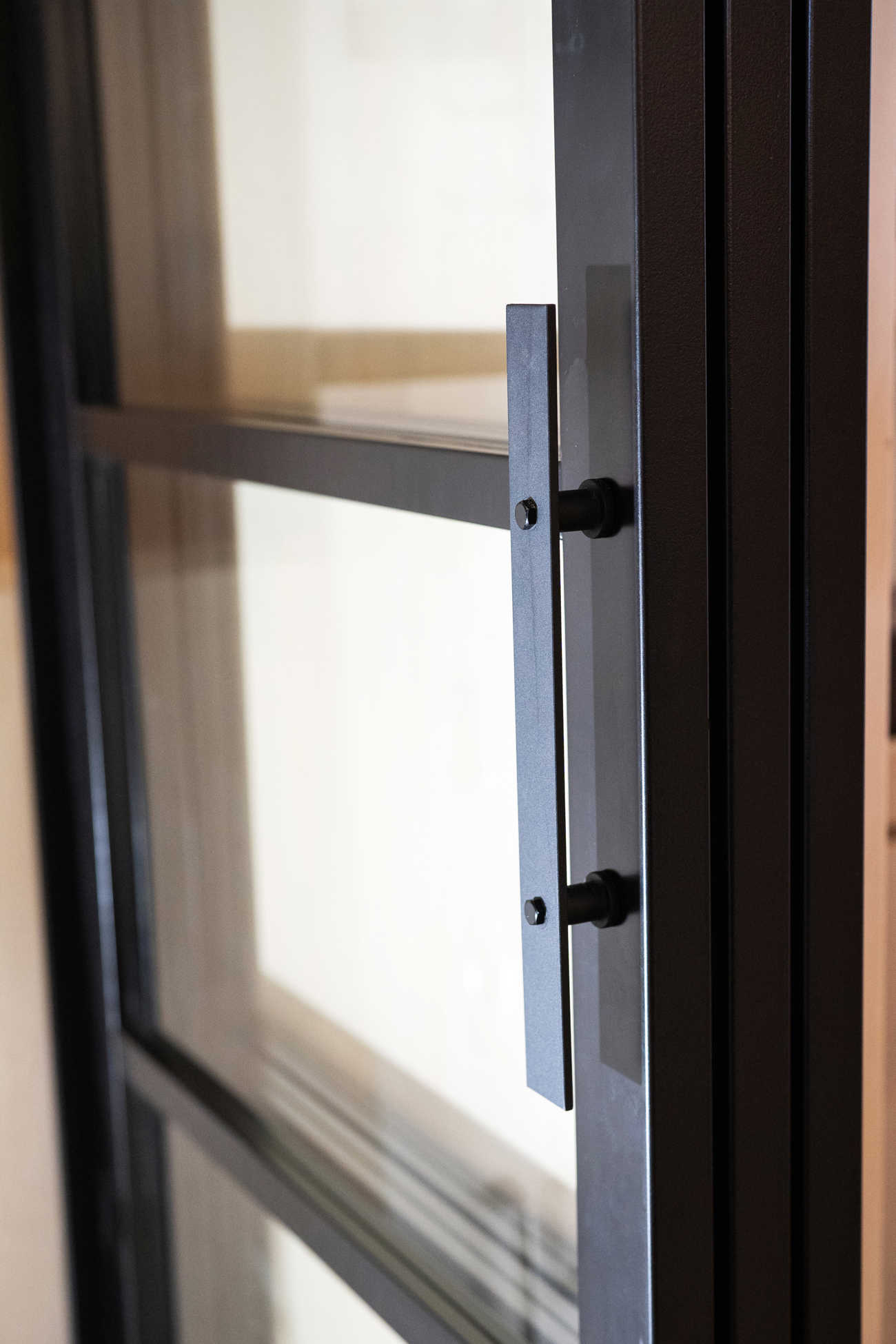 Triple door, stalen schuifdeur, De Lange Deuren